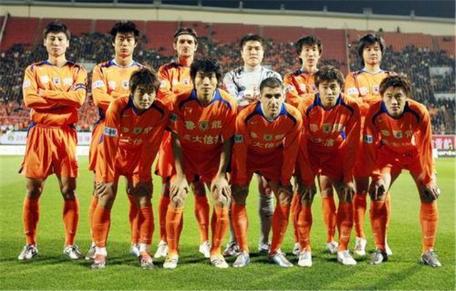 世体：巴萨仍考虑签格里马尔多；坎塞洛、穆尼奥斯也愿意加盟