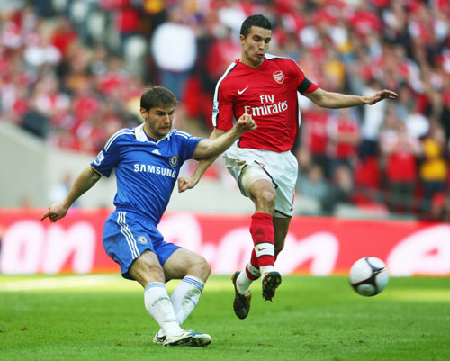 中国-西班牙商务论坛在成都举行，中足联理事长李克敏参加活动并发言