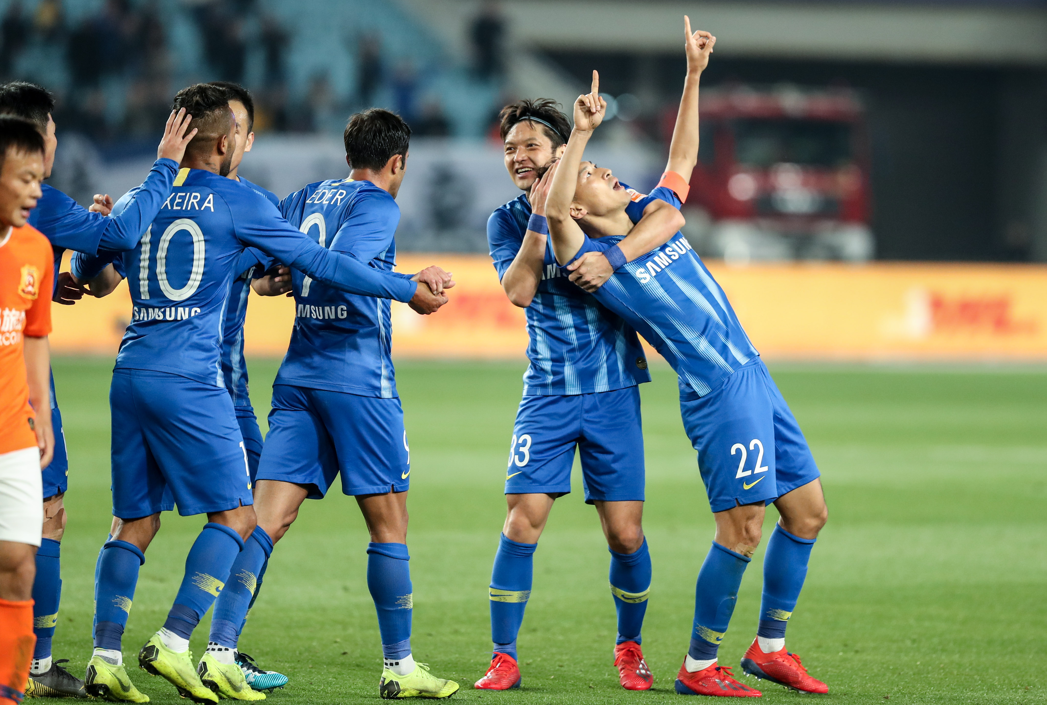 加图索：哈兰德在上半场几乎碰不到球；我们会承担责任