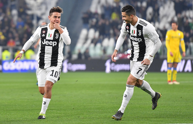 里夫斯14分7助攻＆艾顿10分，湖人半场轰出67分