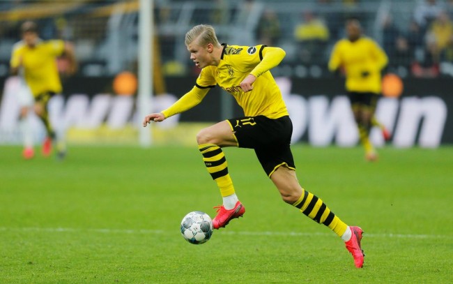 胡荷韬：球队合练才几天，很想拼下来但身体不在最好的状态