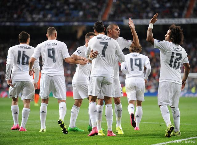 杀伤力十足！阿夫迪亚17罚16中砍准三双，带队终结三连败