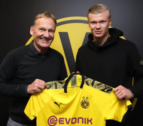 葡萄牙U17夺冠，奎罗斯社媒发贺电：我无比自豪