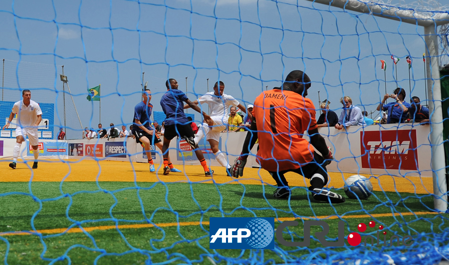 德天空：多特已经为法比奥-席尔瓦备好合同，后者对此表示开放