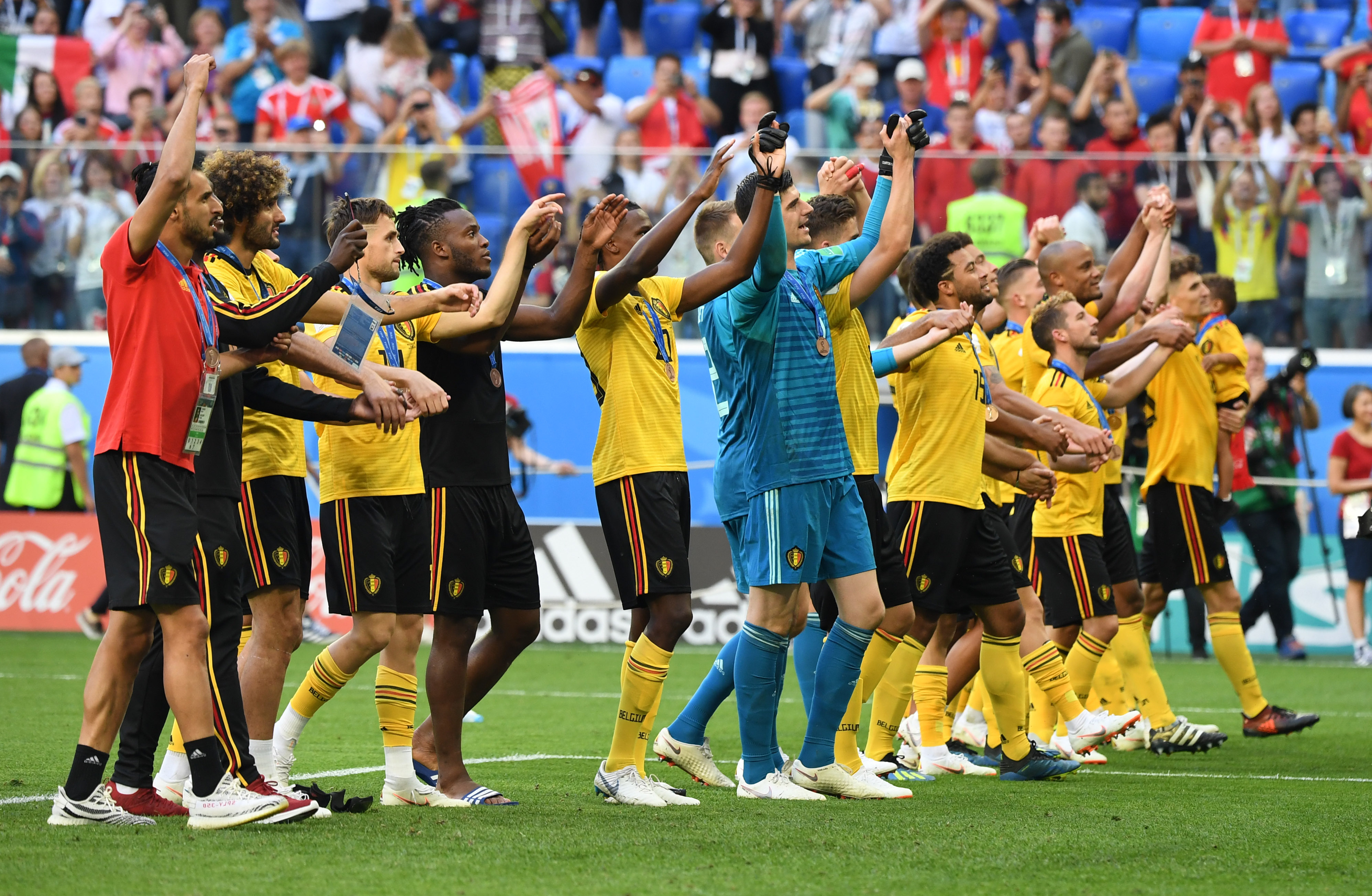 7连胜！随着维拉2-1绝杀阿森纳，英超最新积分榜出炉：曼城跌第3