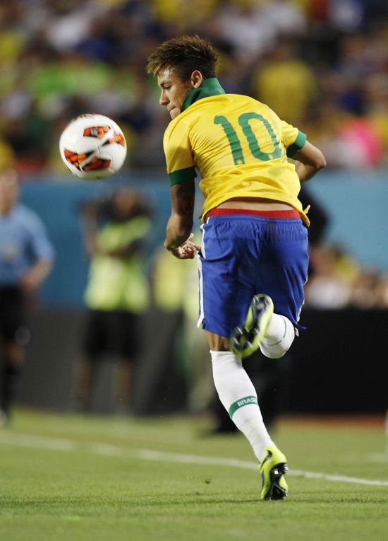 王励勤升任3天遭围攻，呼吁理性追星，极端球迷为何反目？